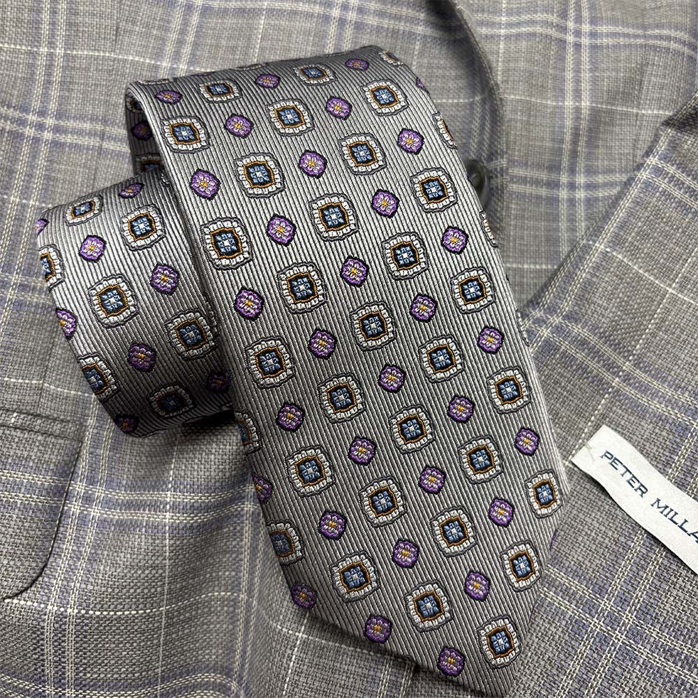 Grey Medallion #51R